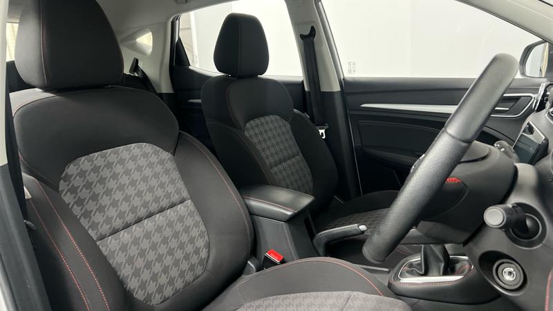 MG ZS Photo cohere-8ff4be71ad43b35380403945115c6db70ba21d03.jpg