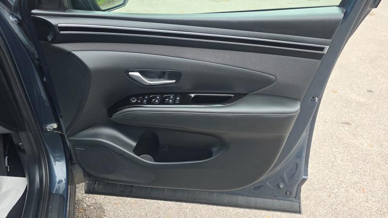 Hyundai TUCSON Photo cohere-8ffe2bc4e2aca37831609e2a8e3f611ec4a08650.jpg