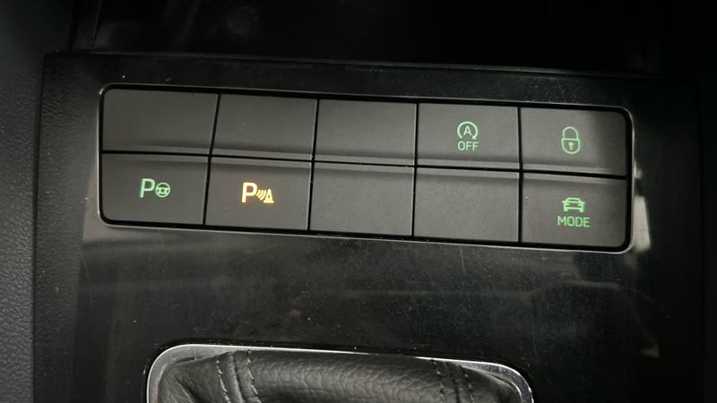 Skoda OCTAVIA Photo cohere-9067f850ef114861a5f47552fc0c054768d672b7.jpg