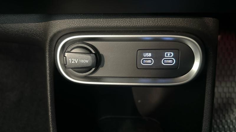 Genesis GV60 Photo cohere-90cb09b5f650286ecc2300c61a2648f15228e353.jpg