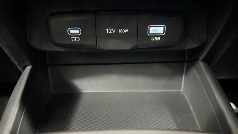 Hyundai i10 Photo cohere-90ea29f4cc1b144cc524f8386082d61febbec946.jpg