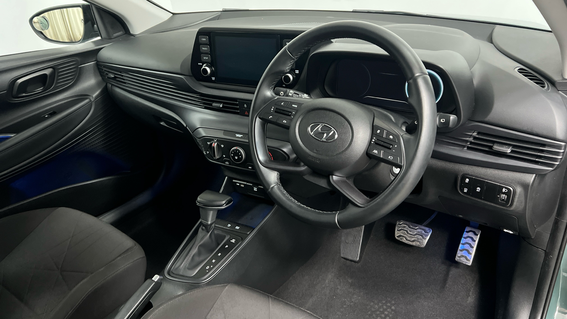HYUNDAI BAYON 1.0 T GDI MHEV SE CONNECT SUV 5DR PETROL HYBRID DCT EURO...