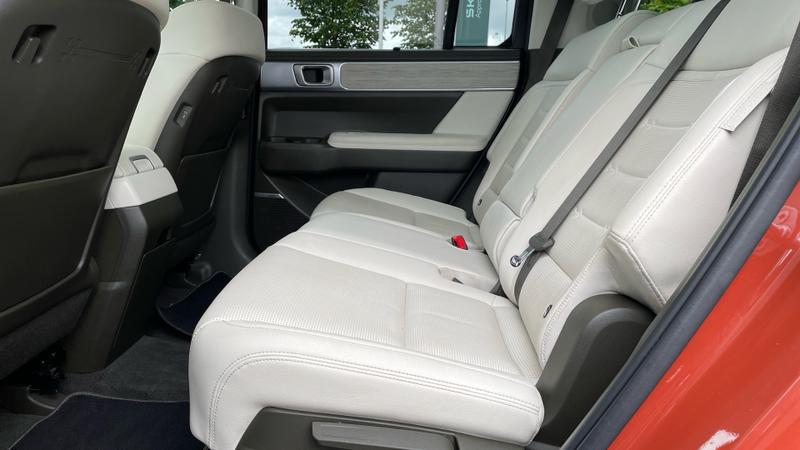 Hyundai Santa Fe Photo cohere-9201487d24f740ede3561afa86b10d7172d239f2.jpg