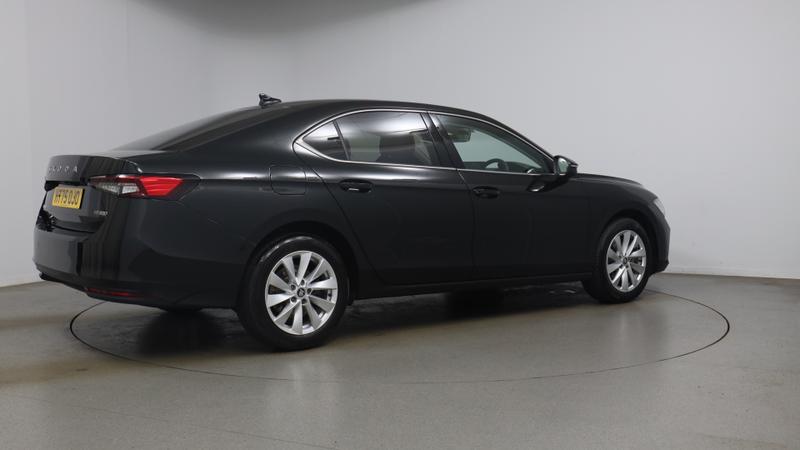 Skoda SUPERB Photo cohere-9234b22ea474f540654bf74f7682229046519f8f.jpg