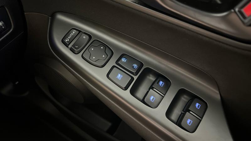 Hyundai KONA Photo cohere-92c38af8d6025cef93b37a1fd650e8d3e9f49ace.jpg