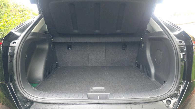Hyundai KONA Photo cohere-92d9ee2331f6e29f06f929bdb3ba2d3a93400913.jpg