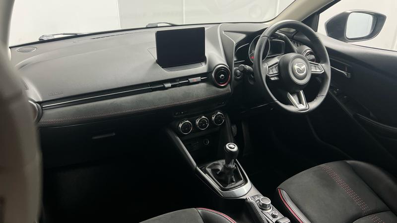 Mazda 2 Photo cohere-92e45e934b946ecea39f073d47d217e9fcbd843c.jpg