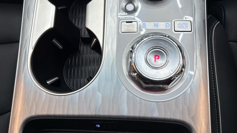 Genesis GV70 Photo cohere-932687594bfad129a9a60a5b3f0e87b10b0bde53.jpg