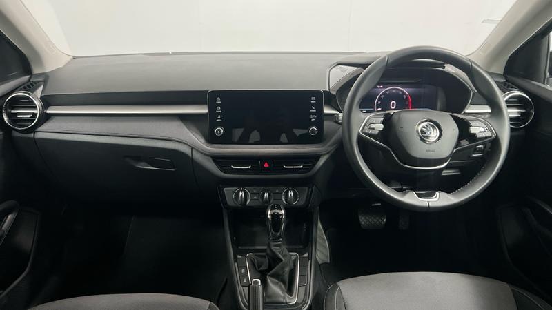 Skoda FABIA Photo cohere-93f204cd1820322fc709e0d2b8db4030df00a840.jpg