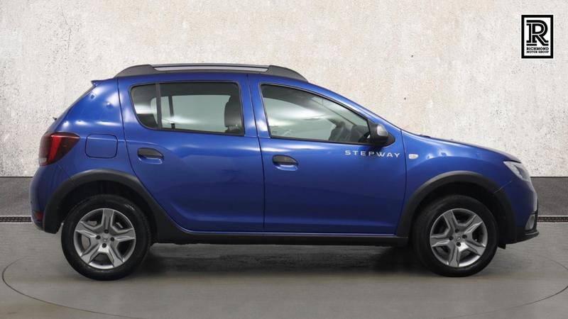 Dacia SANDERO STEPWAY Photo cohere-9496dbecfa9b7f7acce198bc4aa247f5e7c65208.jpg