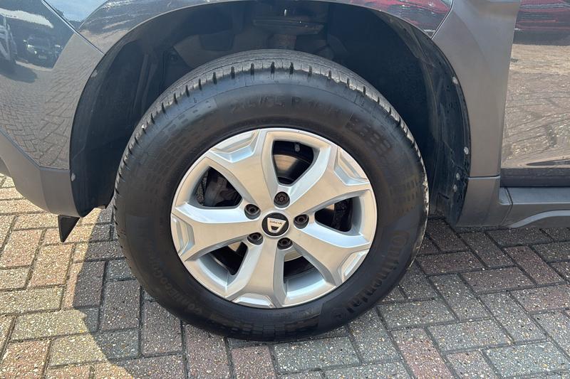 Dacia Duster Photo cohere-954230d2dc67f327f78fd02594b7ac47e400d5ef.jpg