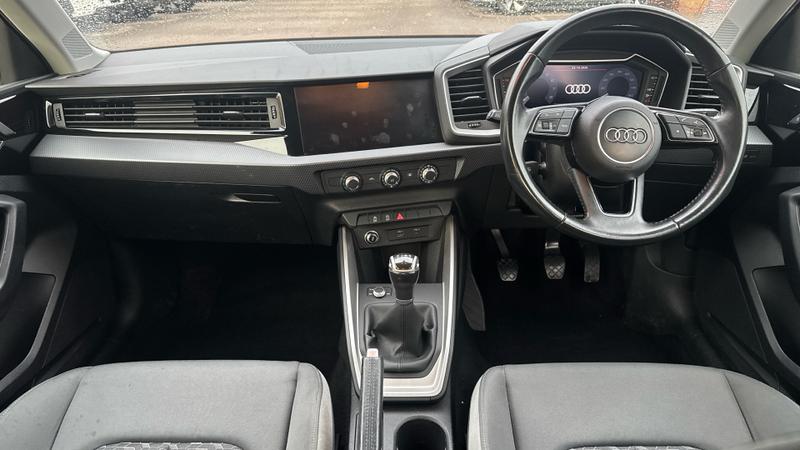 Audi A1 Photo cohere-957ce35445434083a8899416a9e25aea0d5e6b48.jpg