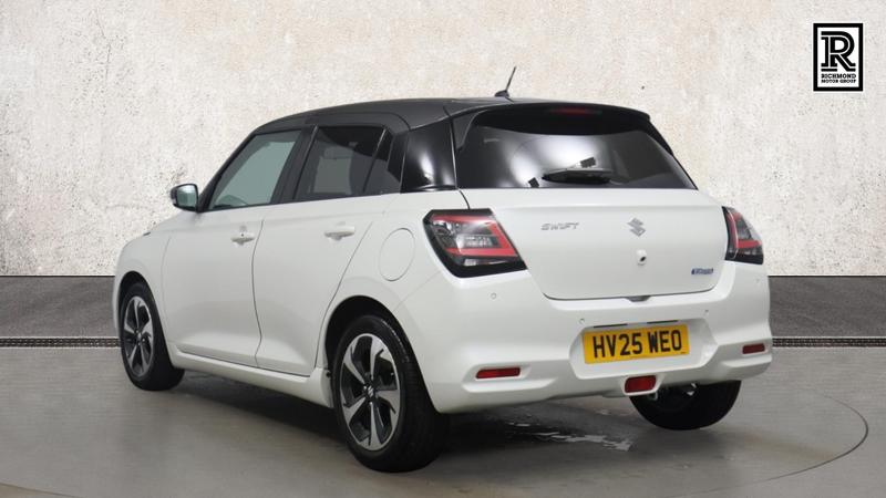 Suzuki SWIFT Photo cohere-95a3b36f6bb1b8790e16099c78044072d5c4e244.jpg