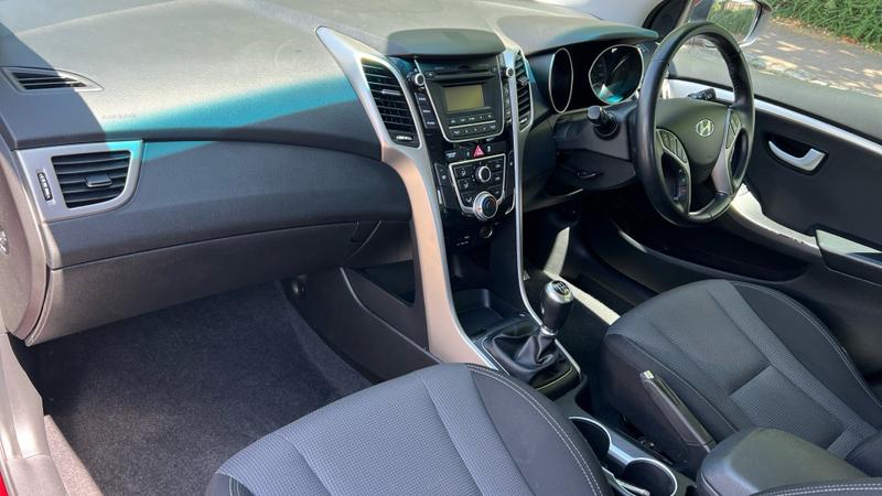 Hyundai i30 Photo cohere-960a83ecba1c8a08f5c2d3b03a1106cba6d2c19d.jpg