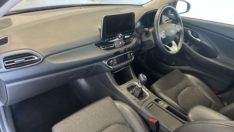 Hyundai i30 Photo cohere-97608aac357dadebd930a6311153b51a17e2b071.jpg