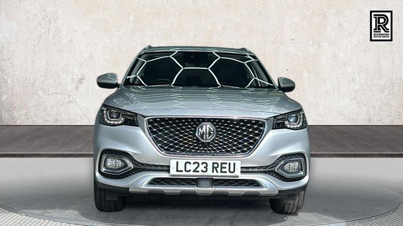 MG MG HS Photo cohere-976bdeb7cc9b1b562ca54aa16e47c516ff088181.jpg