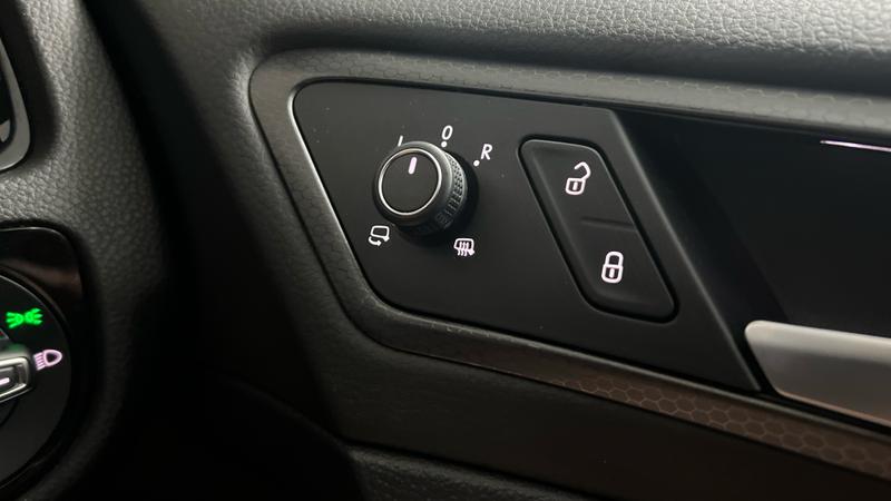 Volkswagen GOLF Photo cohere-9787c2bab2aa897076a5da8ec676734c7461274c.jpg