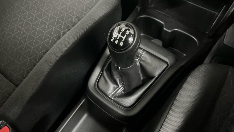 Suzuki SWIFT Photo cohere-9799067193a8e24945b3079c90a603fb8c8276d9.jpg