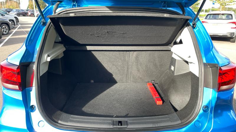 MG ZS Photo cohere-97b7789082acb70bc6450d1b46ba395f8d52967e.jpg