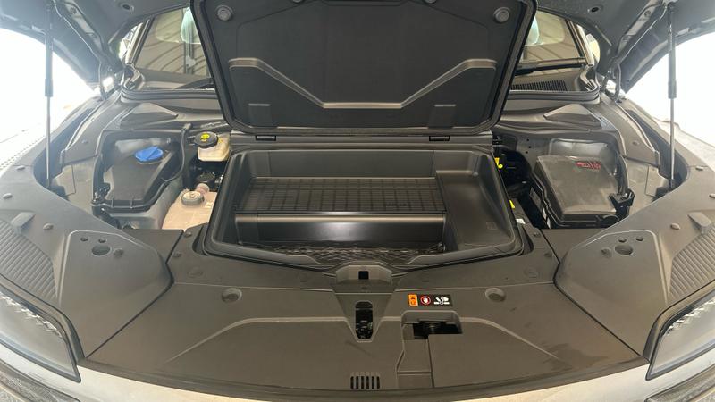 Genesis GV60 Photo cohere-98de918707d9aa78adb1c7c3c69f47e0dcb76bc5.jpg