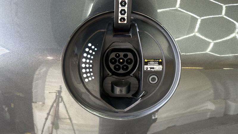 Genesis GV60 Photo cohere-991e7541fd00551d87bbcee021aa6586fe3121ee.jpg