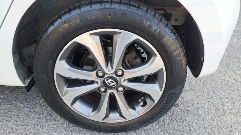 Hyundai i10 Photo cohere-996c340939c6284502c48c3af4334754a9ae5056.jpg