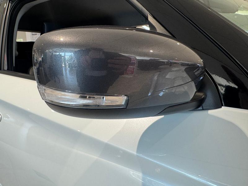 Suzuki Swift Photo cohere-997a8bc9dc3bcea4f2036f40e0b1f0937e4ff492.jpg