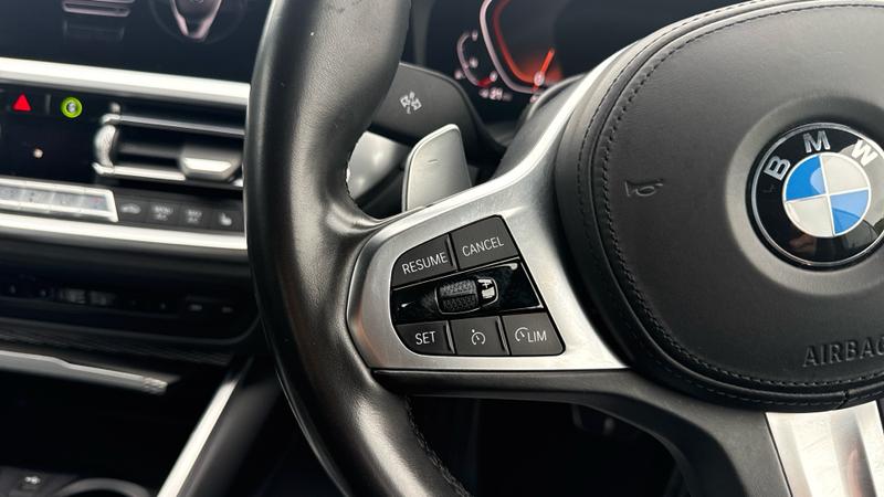 BMW 3 Series Photo cohere-99c6cc794557d47a47380ce48bb864f0c723cef9.jpg