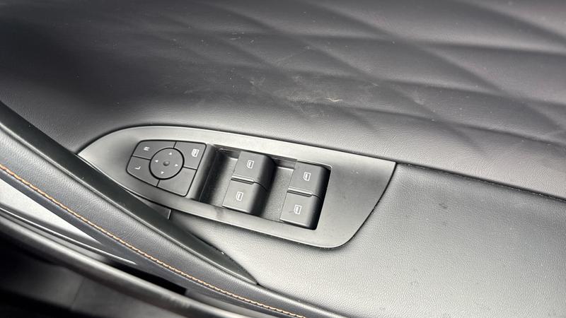 MG HS Hybrid+ Photo cohere-9a3b6d3e115785e9094e17861baedb11ca341498.jpg