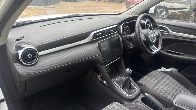 MG MG ZS Photo cohere-9a889e6bb0c5a18d22a4b303d31830f61058c616.jpg