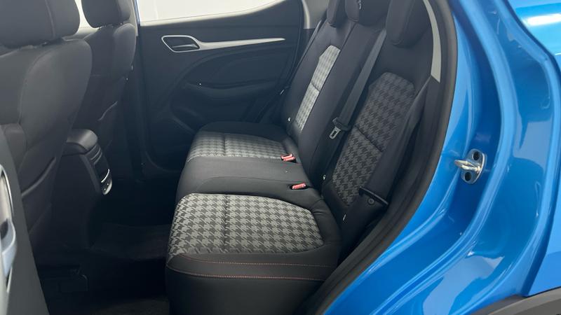 MG ZS Photo cohere-9a9db28acf0e120b9b4af6453dadfe1e2a486b32.jpg