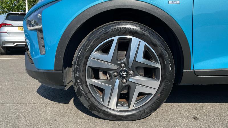 Hyundai BAYON Photo cohere-9b9827ebcd42f90044d99b936753138c2f317f01.jpg