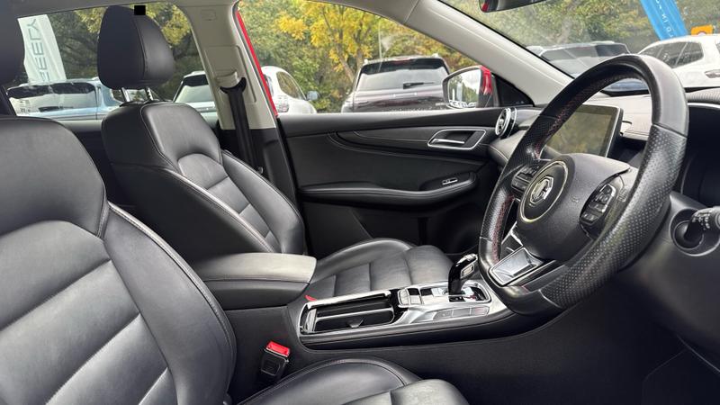 MG HS PHEV Photo cohere-9ba852ba56aab34d11bec1fddfc969dff06e5b20.jpg