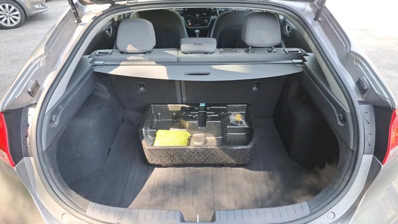 Hyundai IONIQ Photo cohere-9bc261a0c9b83ad13e43ee719f1bc320a915b3c3.jpg