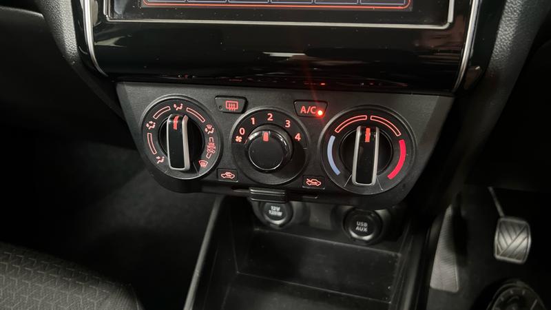 Suzuki SWIFT Photo cohere-9c212a56f5fc55cdd5d9951c4a30f30d261c715f.jpg