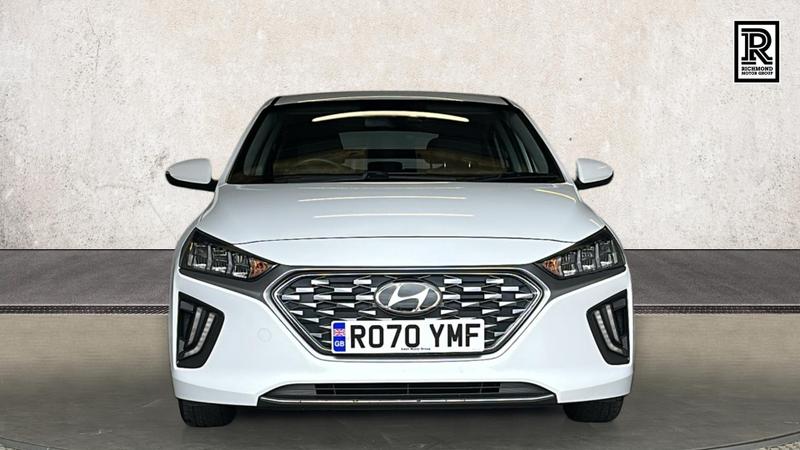 Hyundai IONIQ Photo cohere-9c6752d6b746a6300f8e4c58a9011c497cd3098a.jpg