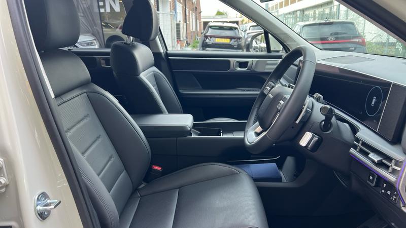 Hyundai SANTA FE Photo cohere-9c80ec140547678c66704d3458c02bd7746cb774.jpg