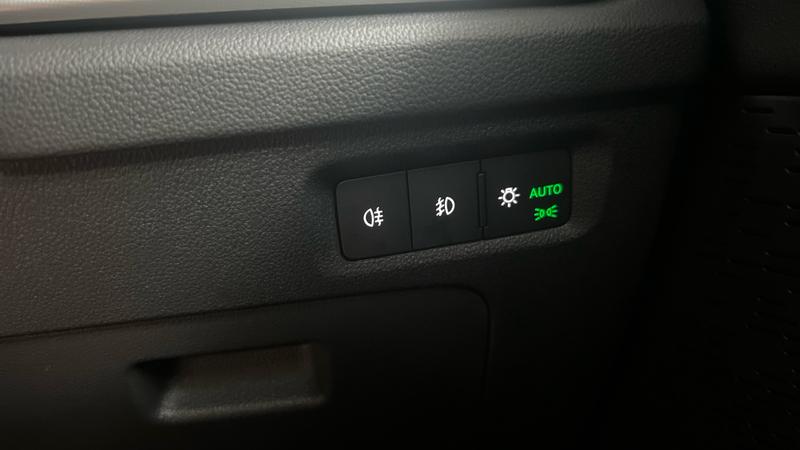 Skoda OCTAVIA Photo cohere-9caee72ded86e3a823860e78385844252975bdd0.jpg