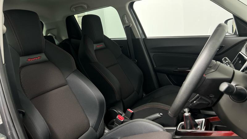 Suzuki SWIFT Photo cohere-9d1bfdcad715d3293e5453eadd323444df4e10fe.jpg