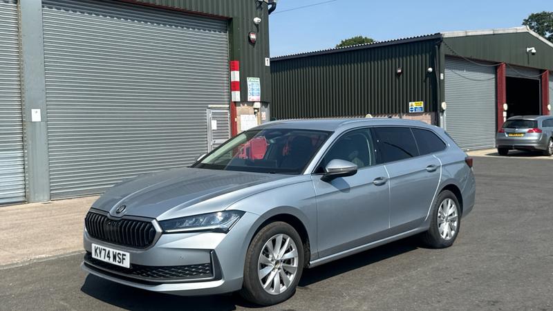 Skoda SUPERB Photo cohere-9d9137e2e9fed5bbf927b912cd604ad30435f65a.jpg