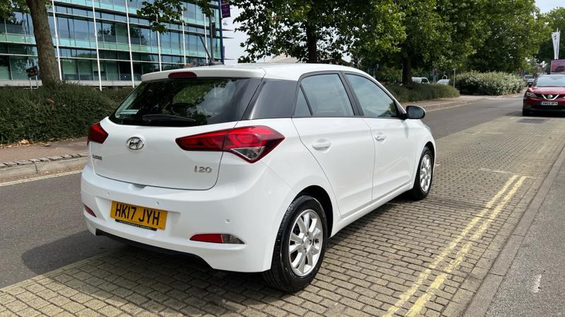 Hyundai i20 Photo cohere-9dcac773e2da2c7e980ecf494ef40f77c4c16769.jpg