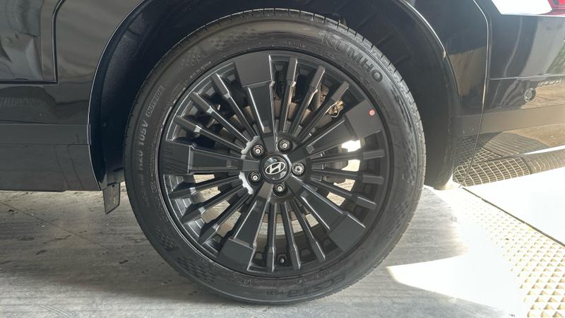 Hyundai Santa Fe Photo cohere-9e82a22ec2d8b96a45d464d0e09e6405bdf203aa.jpg