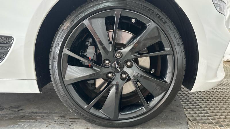Genesis G70 Photo cohere-9f6d4f25cb7b9c2db8aa0ee5bd63cb2ad8d96d4d.jpg