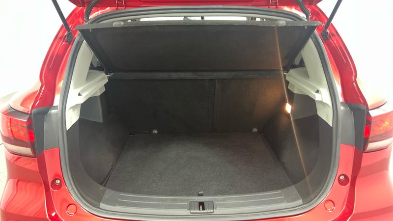 MG ZS Photo cohere-9f7b0c7357a3e3966209f6f9bb0ffa4ac10680f7.jpg