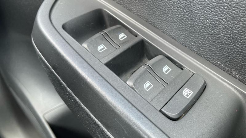 MG MG3 Photo cohere-9fa2ba6e18e650406ee3c0f489bde4c6ac706deb.jpg