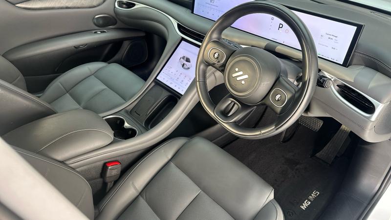 MG MG IM5 SM Photo cohere-a0e2612c8bd5f5c9611bc7963c0473d779eaf53e.jpg