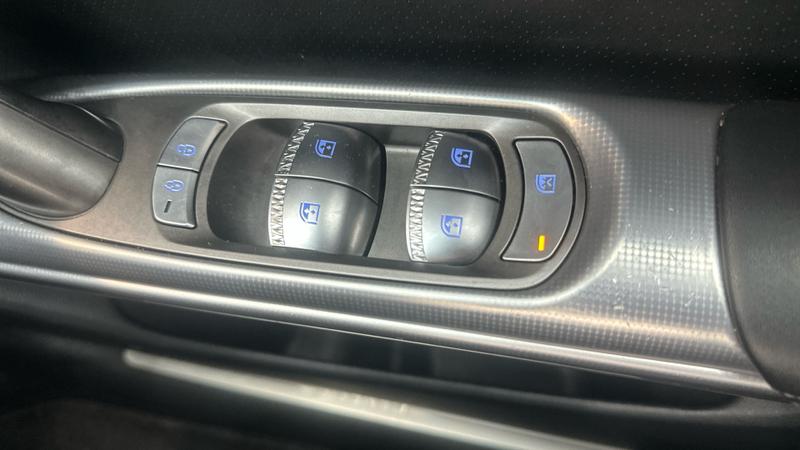 Genesis GV60 Photo cohere-a16363d1eae1f04817b5d83bf47d51aeedb6f7a4.jpg