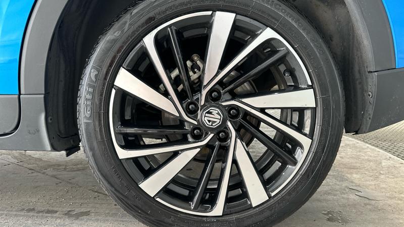 MG MG ZS Photo cohere-a1fd4a2d1824422c2c76a520144c2301a9706b5f.jpg