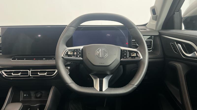 MG HS Hybrid+ Photo cohere-a2493fba82726bacf626d18903b80655bdc544b9.jpg