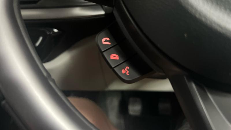 Suzuki SWIFT Photo cohere-a2a4d8e2155155252a5282168786f4292b5b35f1.jpg